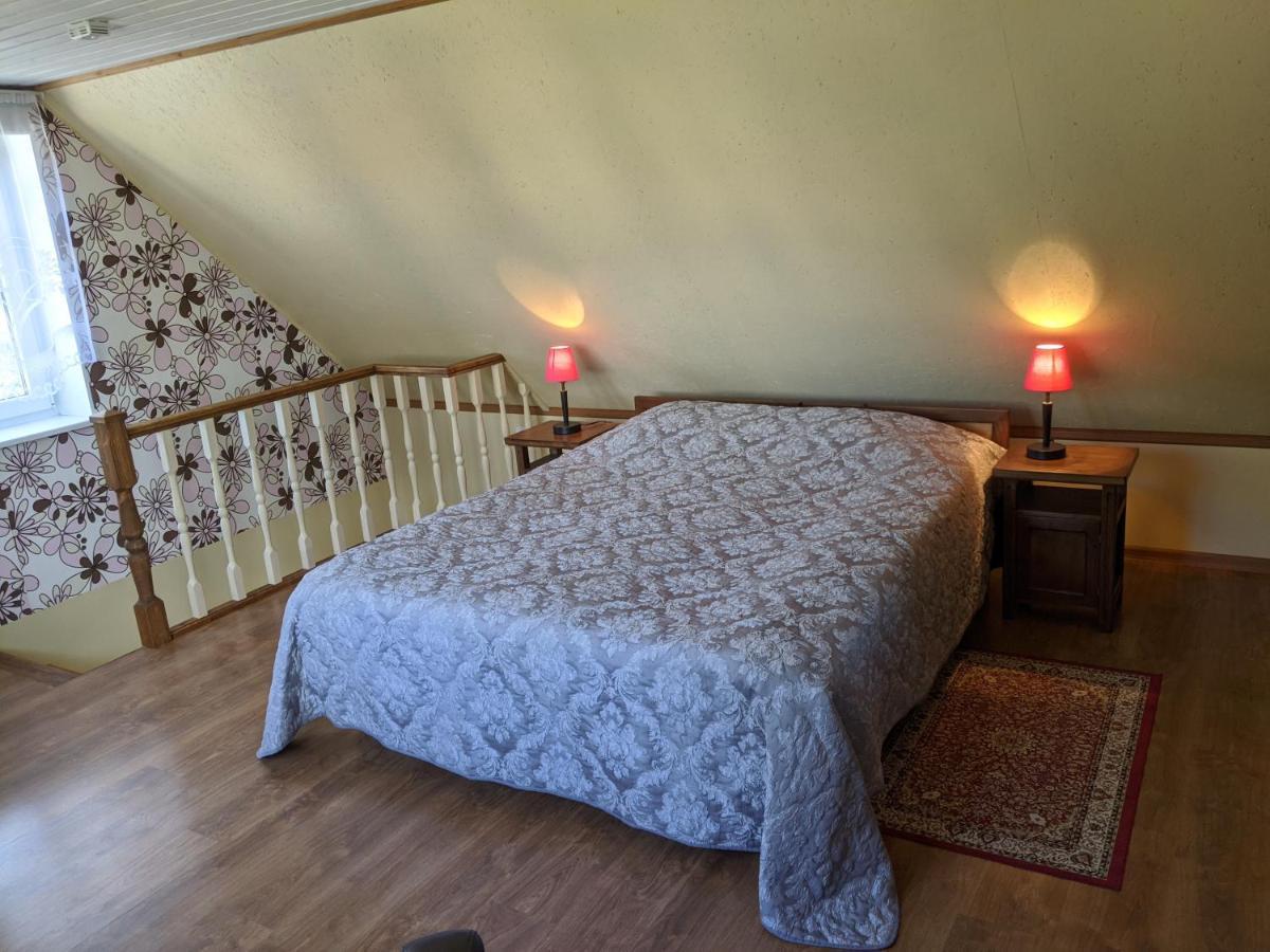 Pärna Guesthouse&Apartments Kuressaare Extérieur photo