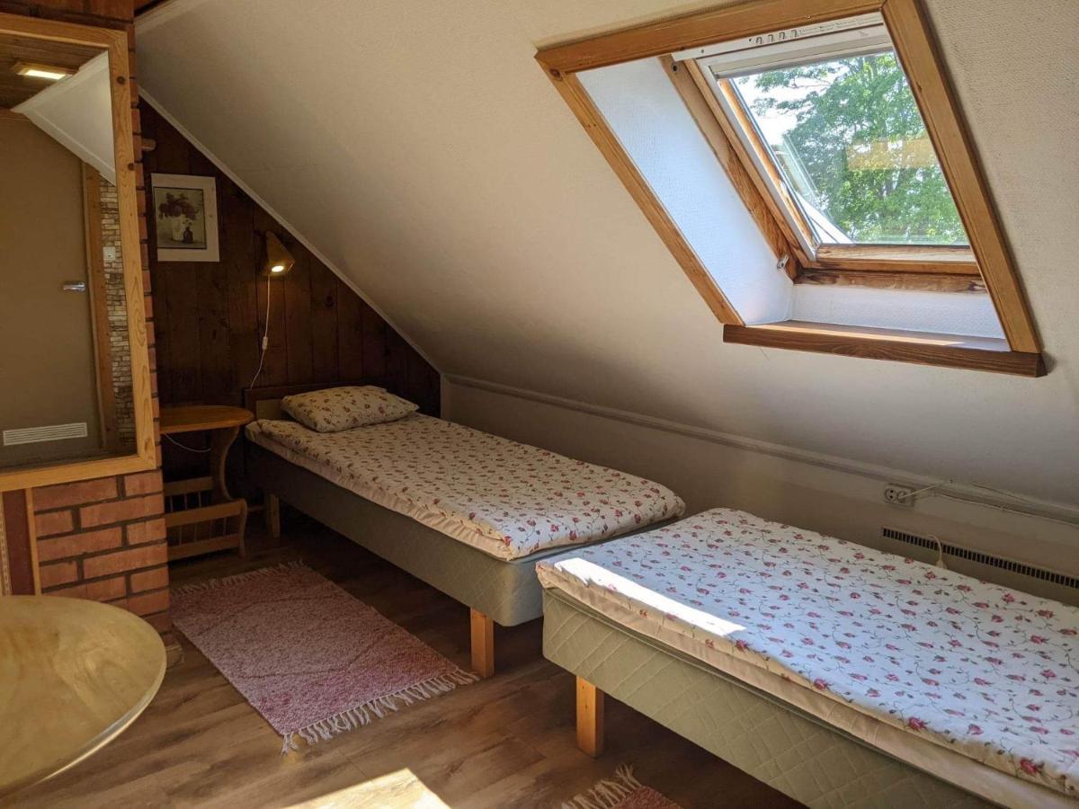 Pärna Guesthouse&Apartments Kuressaare Extérieur photo