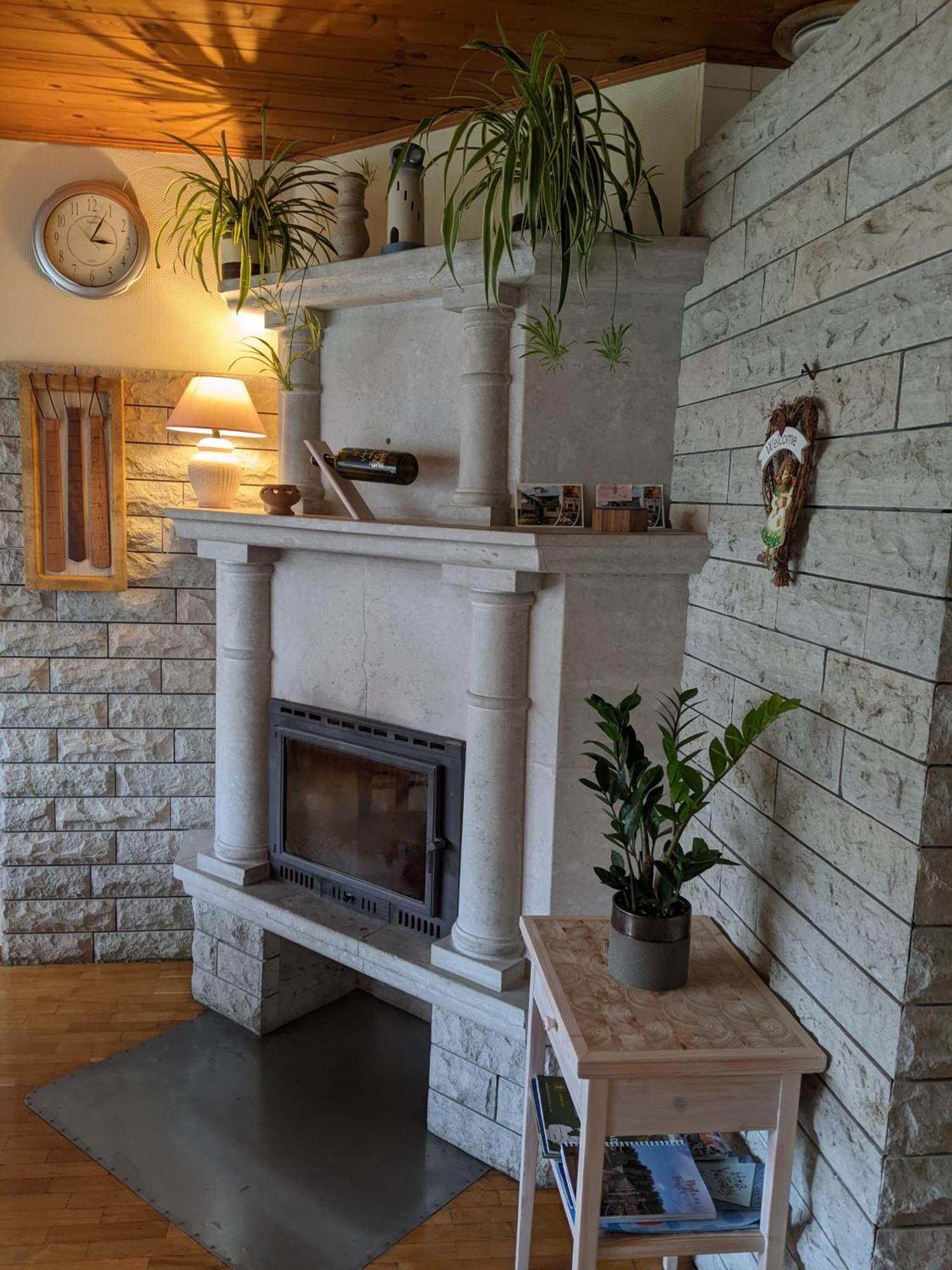 Pärna Guesthouse&Apartments Kuressaare Extérieur photo