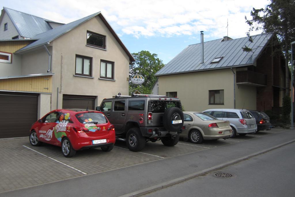 Pärna Guesthouse&Apartments Kuressaare Extérieur photo